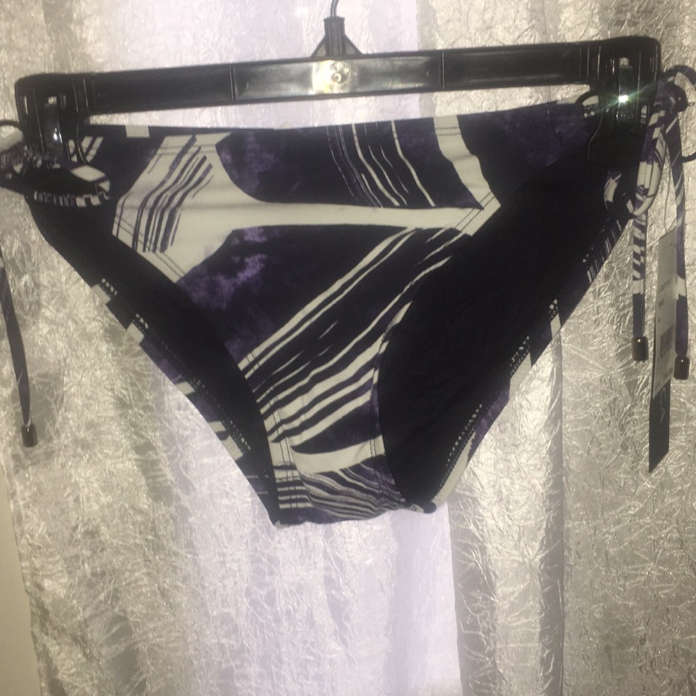 👙NWT La Blanca Bikini bottom w/ straps on sides